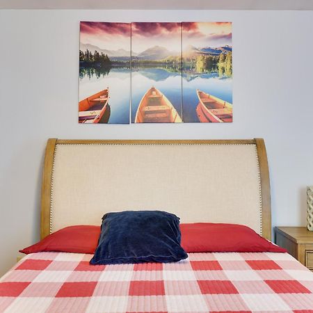Zen Den - Pocono Lakefront With Hot Tub ! Pocono Summit エクステリア 写真